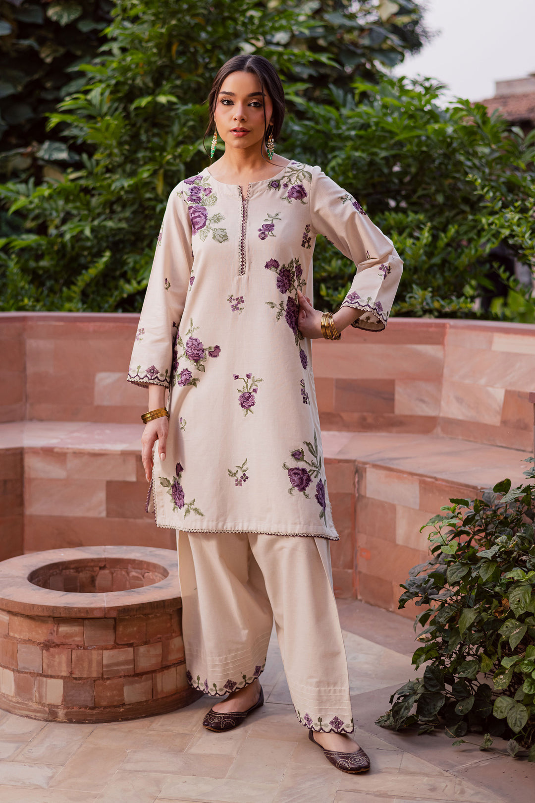 NEW ARRIVAL-PURPLE NATE 2PC EMBROIDERED PRET
